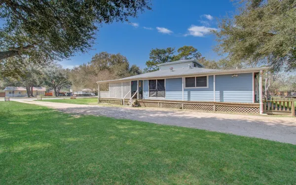 $1,695 | 15510 Cypress Garden Drive, Unit A, Tomball, TX 77377