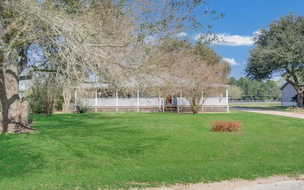 $1,695 | 15510 Cypress Garden Drive, Unit A, Tomball, TX 77377