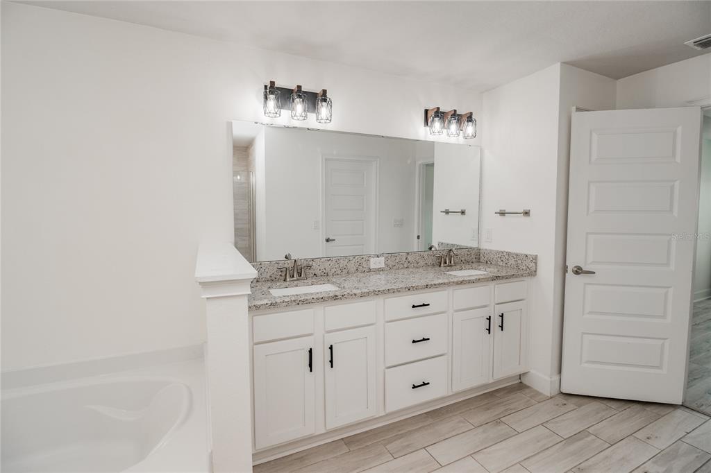 4820 Summit View Way Auburndale, FL 33823 - Photo 15 of 42