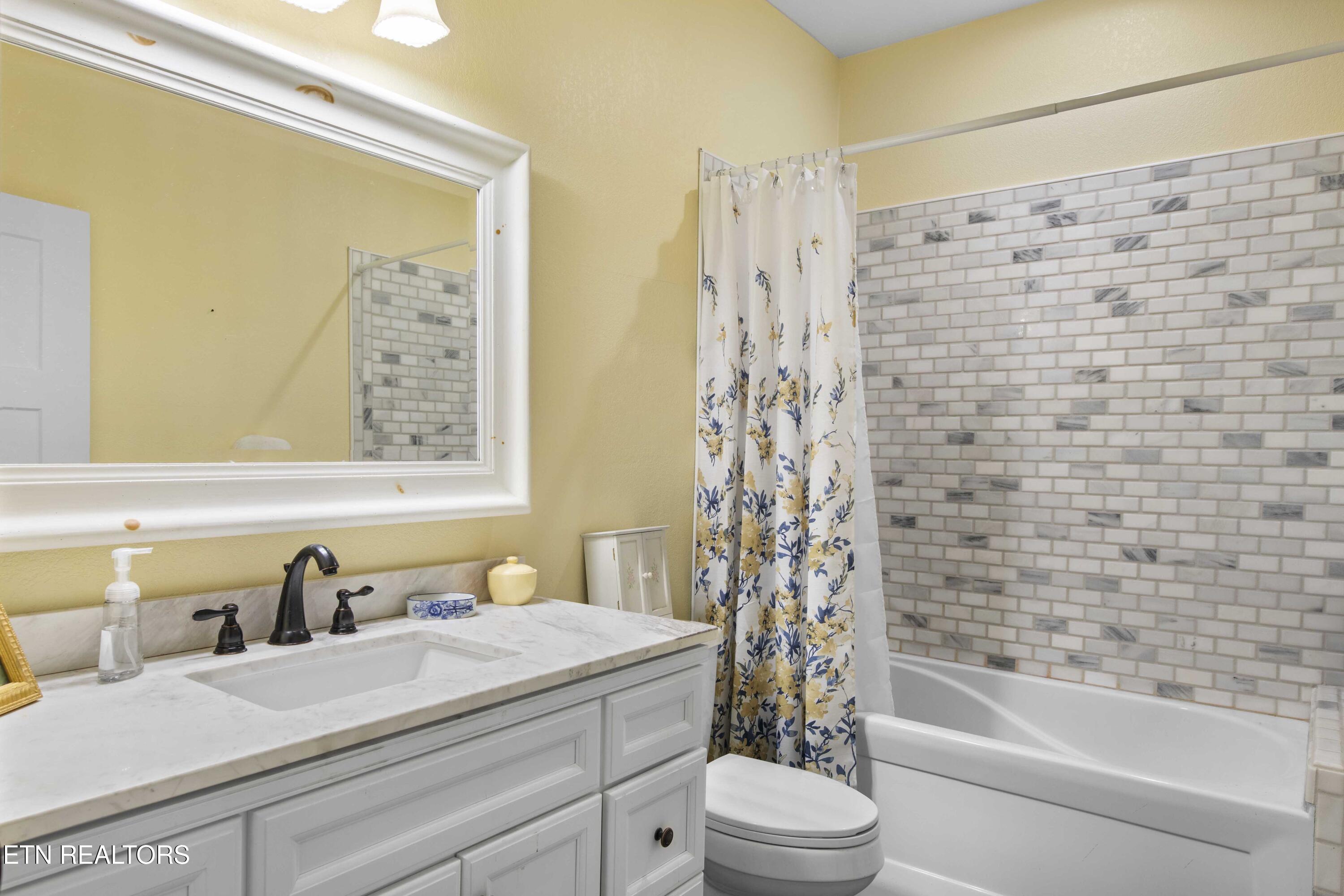 5925 Sevierville Road Seymour, TN 37865 - Photo 30 of 52 030A0196