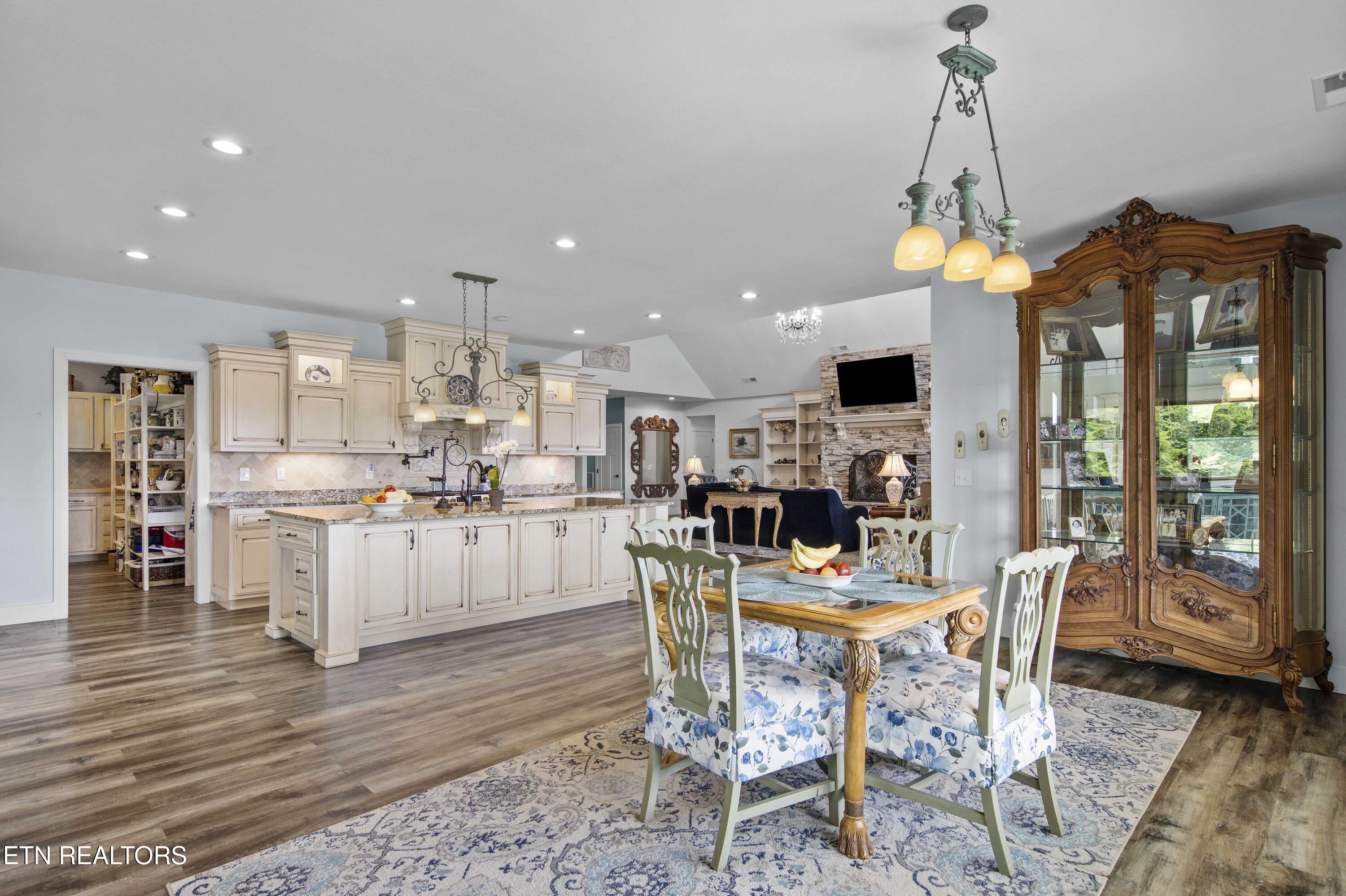 5925 Sevierville Road Seymour, TN 37865 - Photo 37 of 52 030A0406