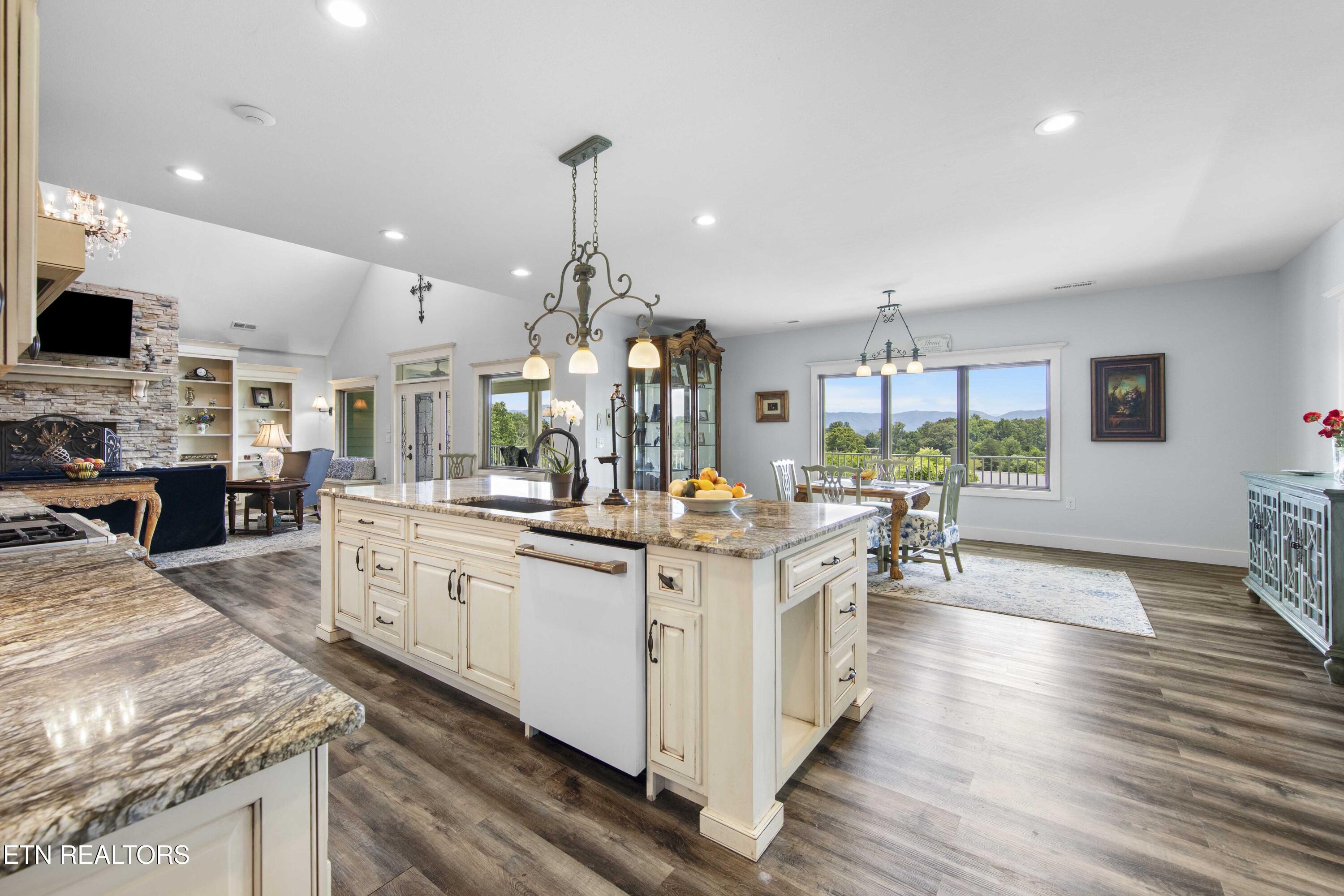 5925 Sevierville Road Seymour, TN 37865 - Photo 8 of 52 030A0449