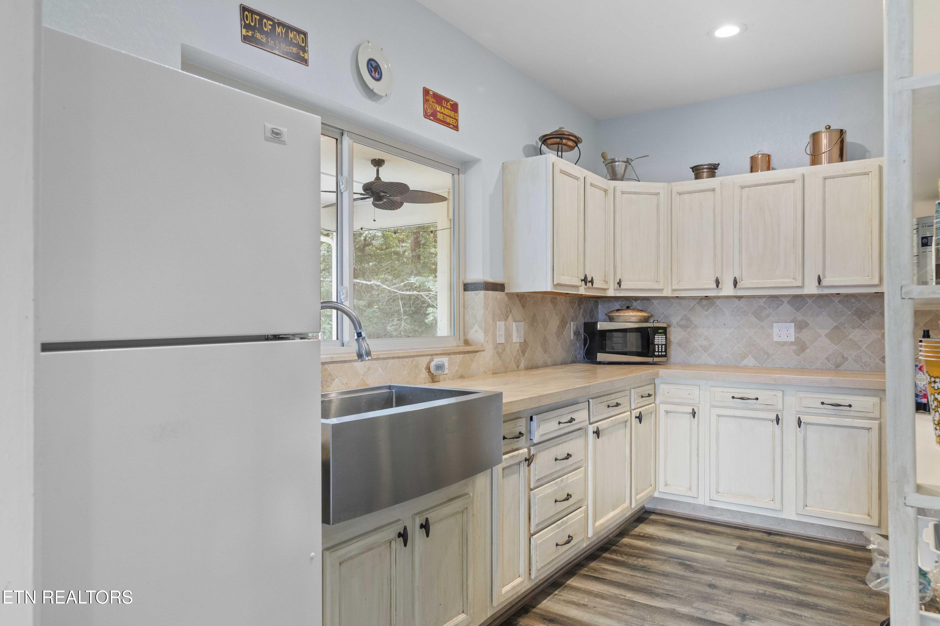 5925 Sevierville Road Seymour, TN 37865 - Photo 9 of 52 030A0457