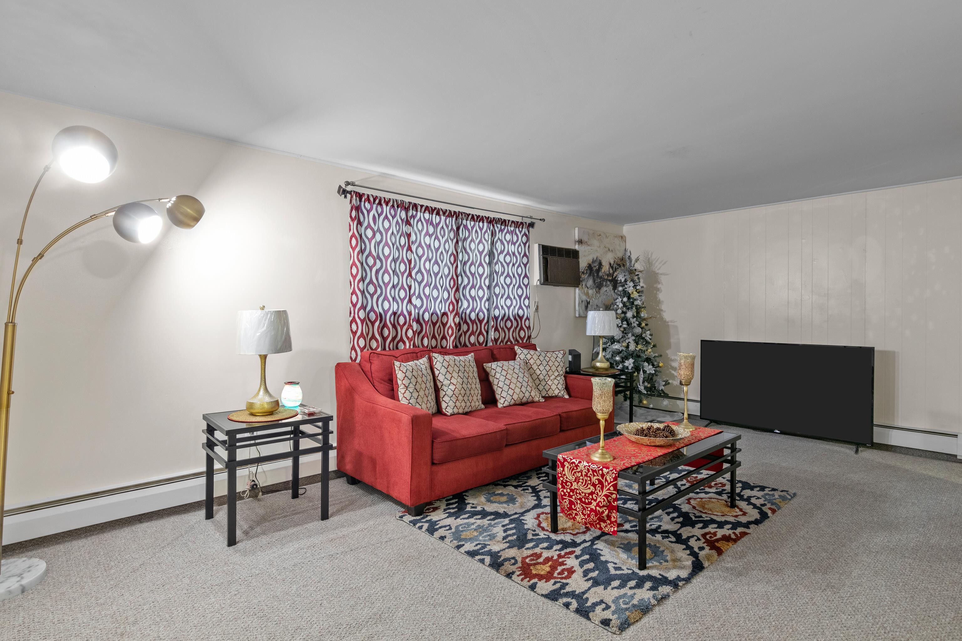 80 L English Village Road, Unit 102 Manchester, NH 03102 - Photo 13 of 28 Gallery Image 13