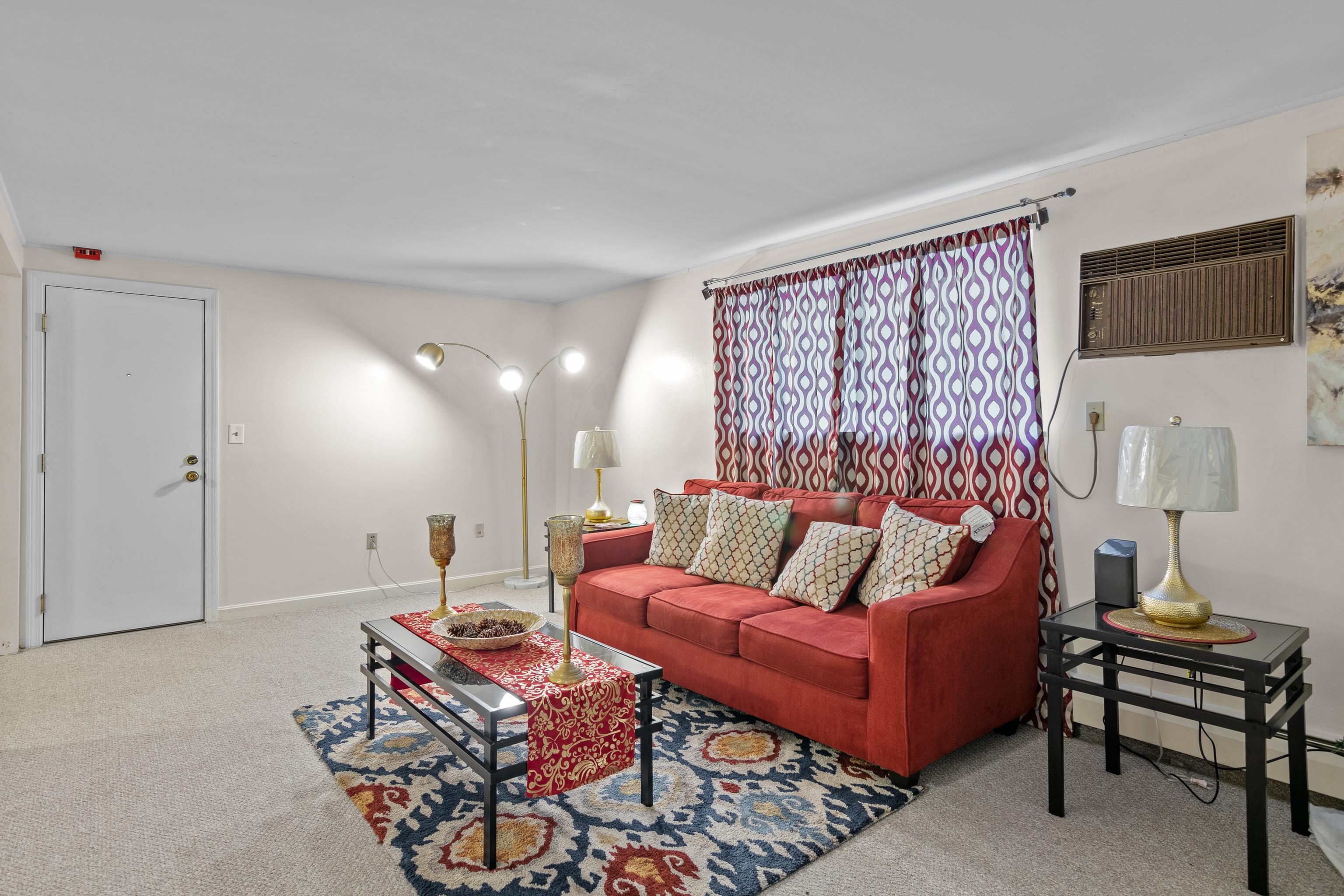 80 L English Village Road, Unit 102 Manchester, NH 03102 - Photo 15 of 28 Gallery Image 15
