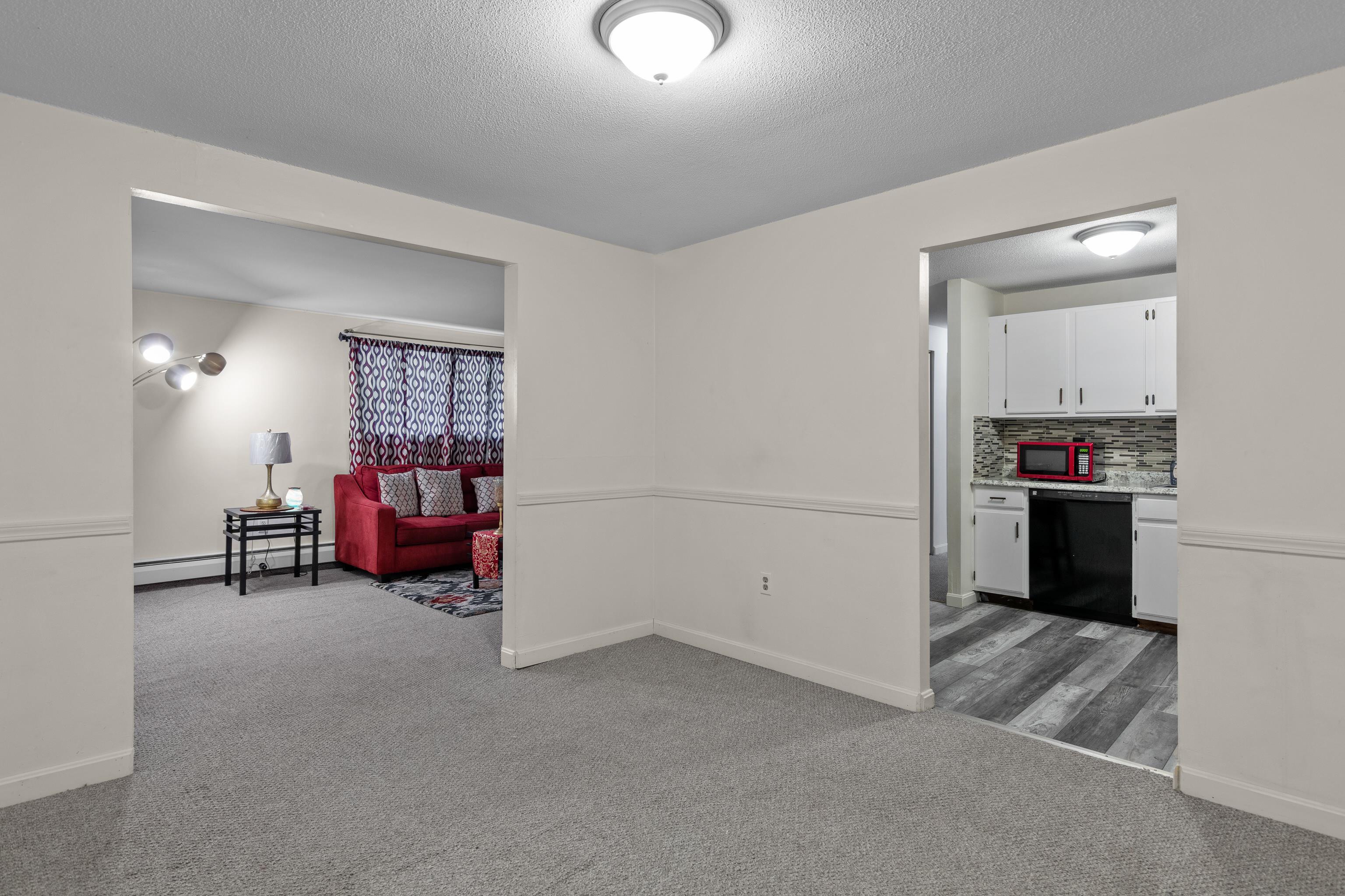 80 L English Village Road, Unit 102 Manchester, NH 03102 - Photo 17 of 28 Gallery Image 17