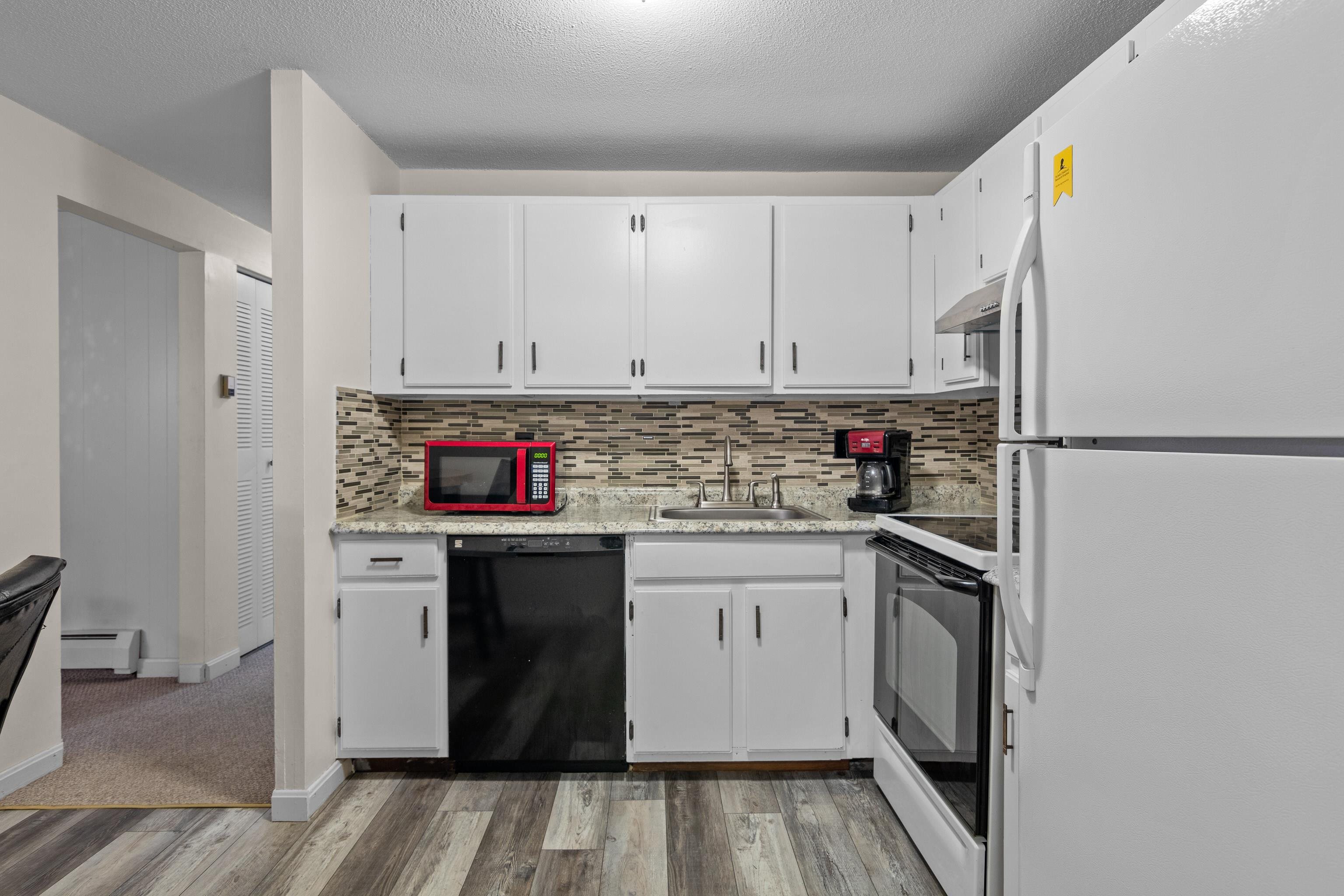 80 L English Village Road, Unit 102 Manchester, NH 03102 - Photo 22 of 28 Gallery Image 22
