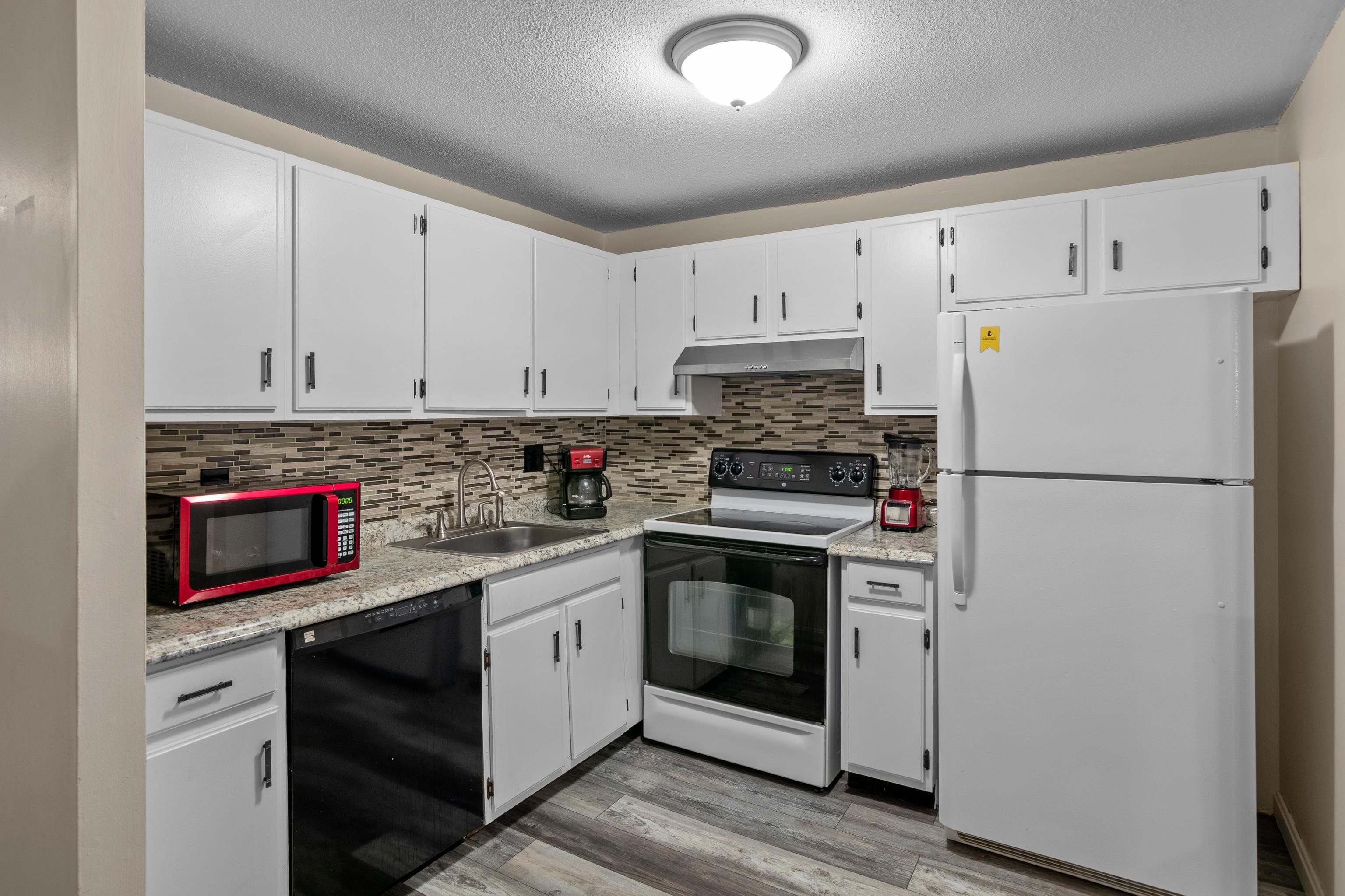80 L English Village Road, Unit 102 Manchester, NH 03102 - Photo 26 of 28 Gallery Image 26