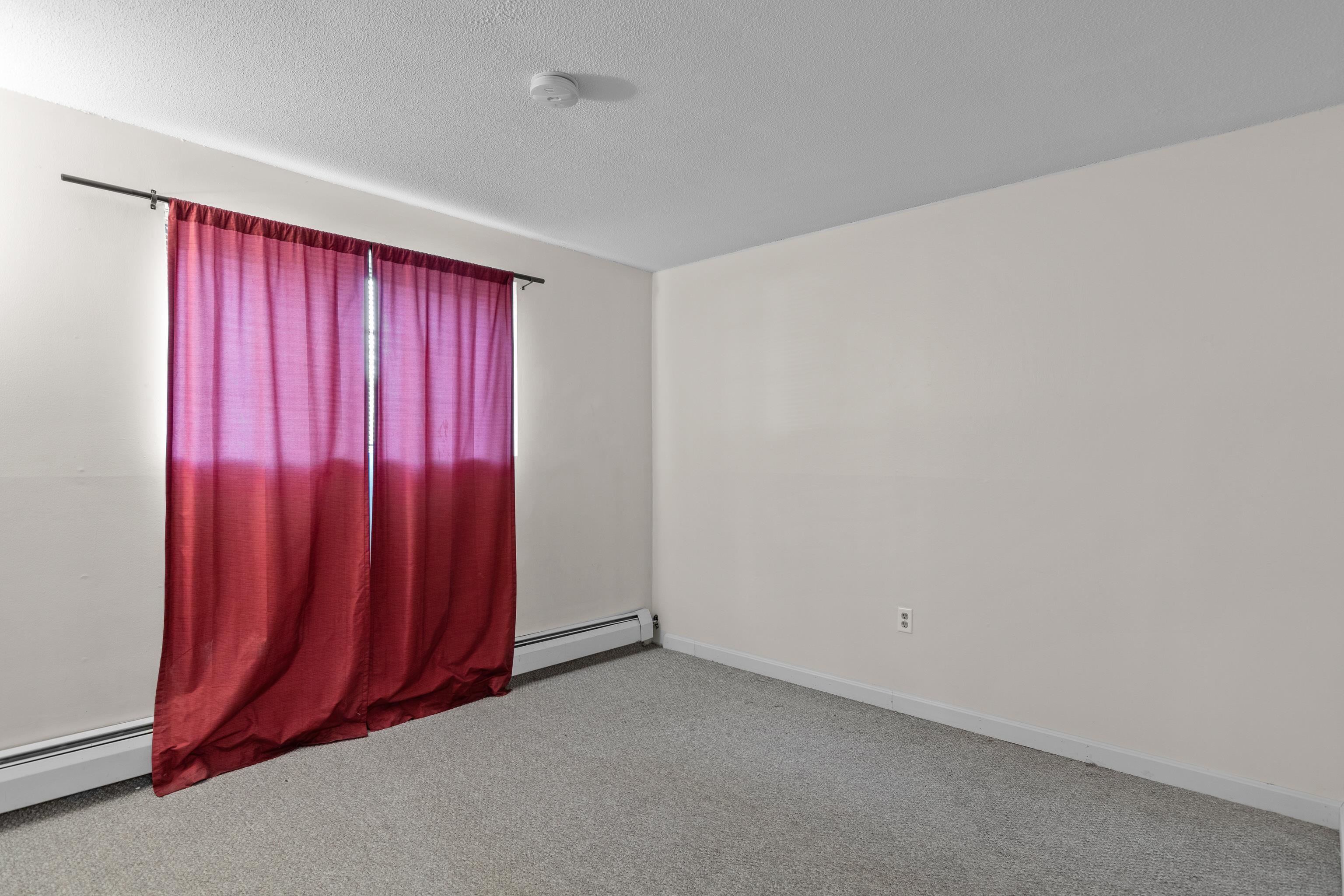 80 L English Village Road, Unit 102 Manchester, NH 03102 - Photo 8 of 28 Gallery Image 8