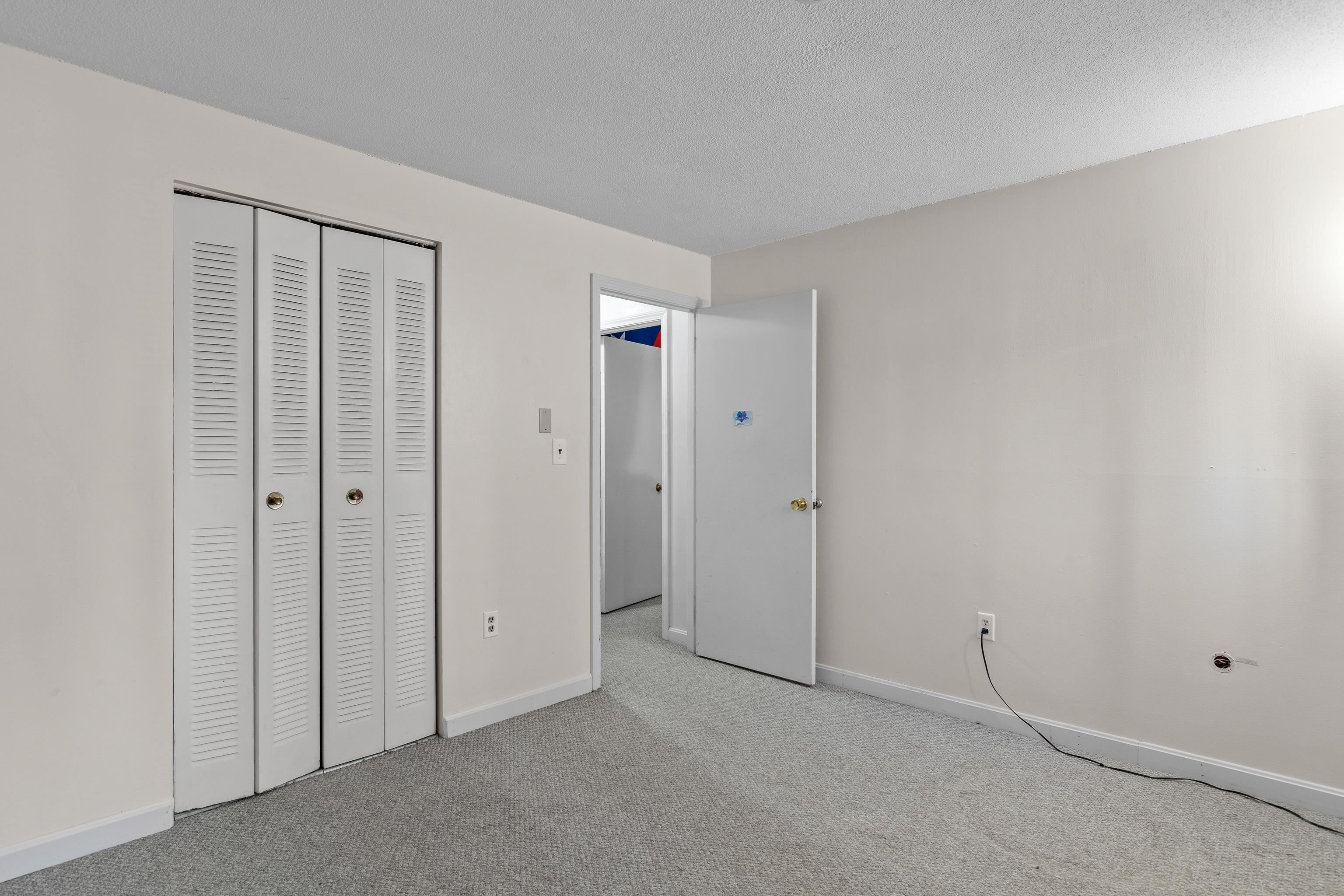 80 L English Village Road, Unit 102 Manchester, NH 03102 - Photo 9 of 28 Gallery Image 9