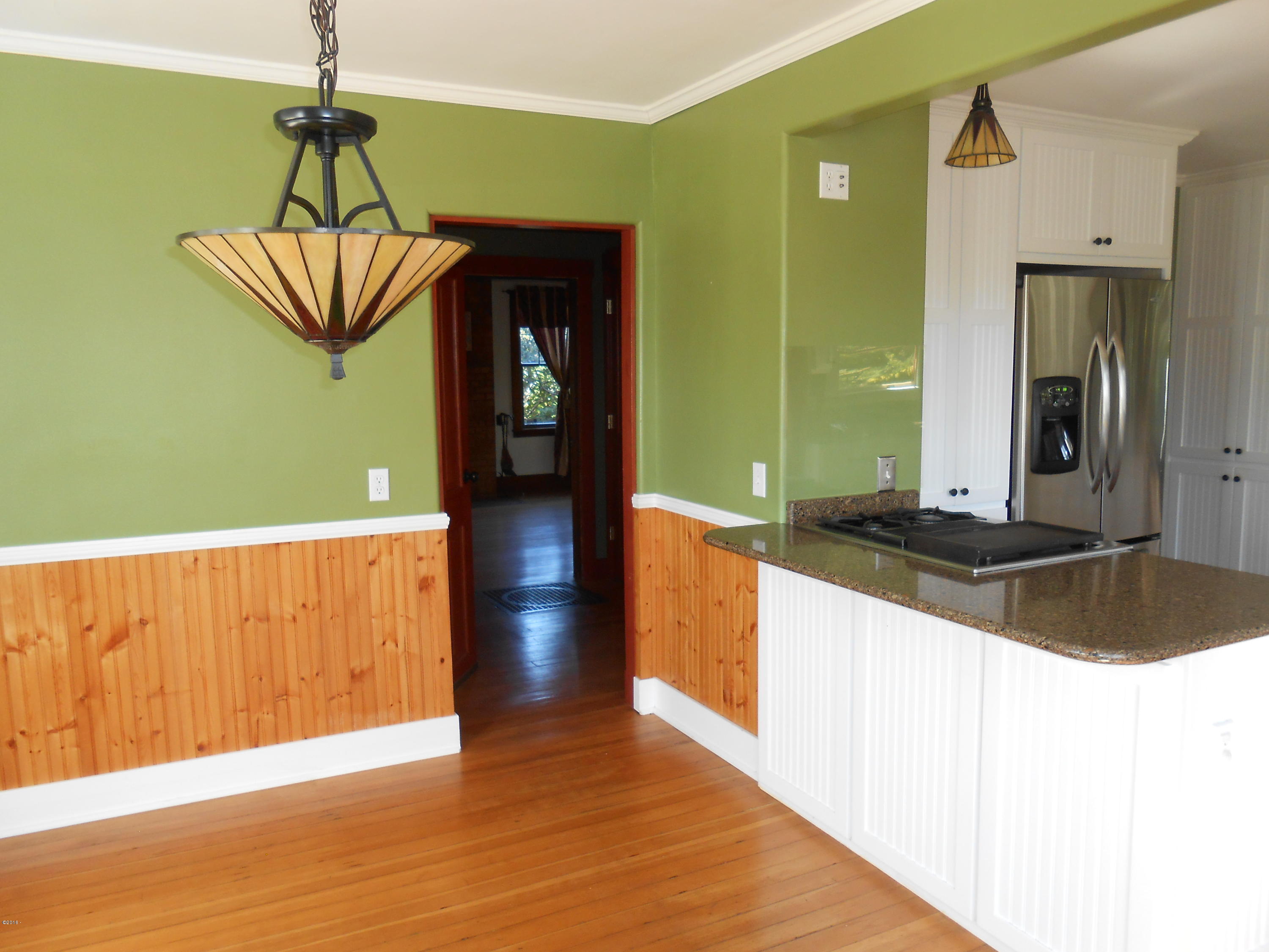 1009 Southwest Angle Street Newport, OR 97365 - Photo 14 of 45 DSCN7325