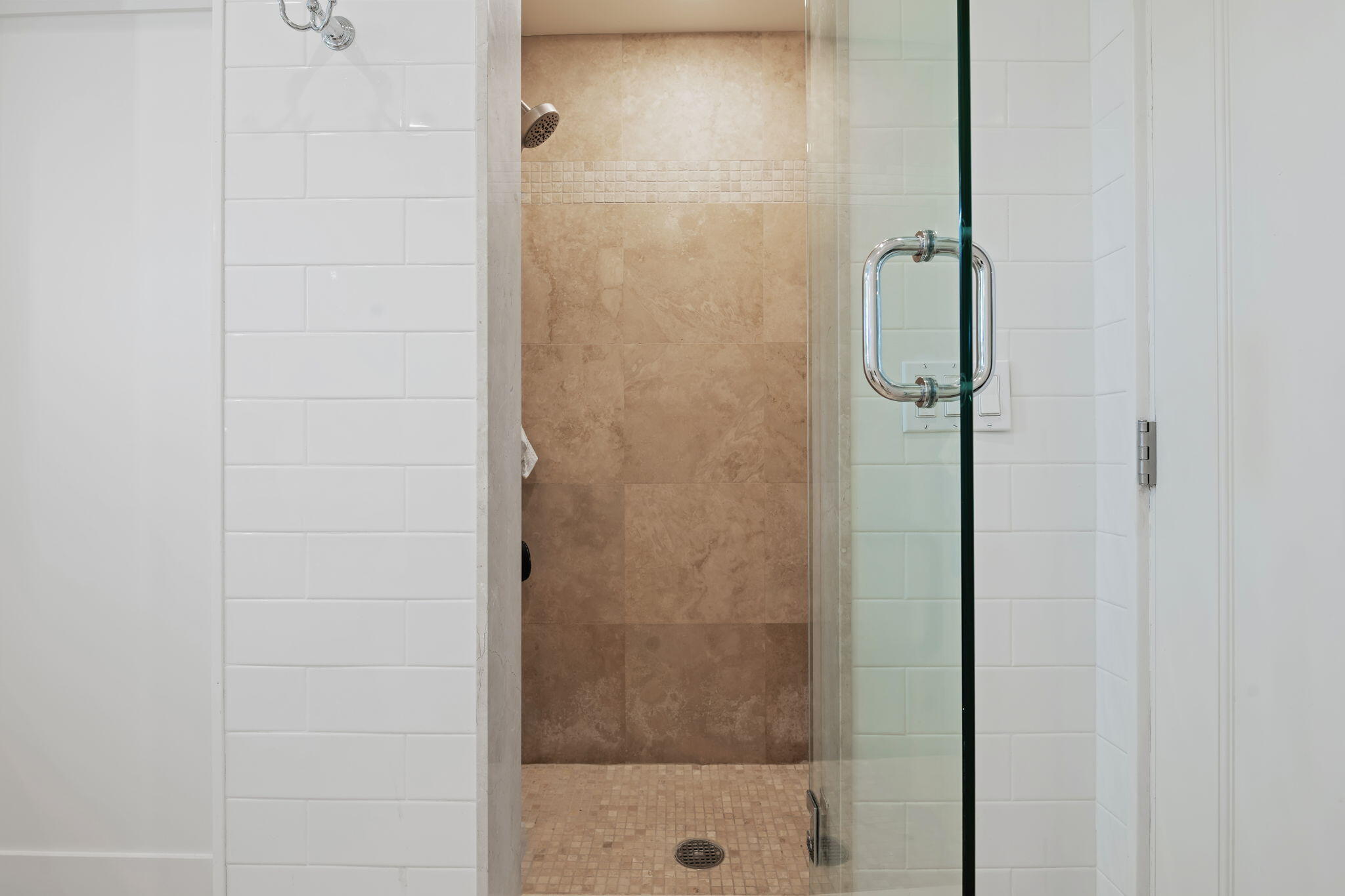 809 Willowglen Road Santa Barbara, CA 93105 - Photo 35 of 50 a bathroom with a shower