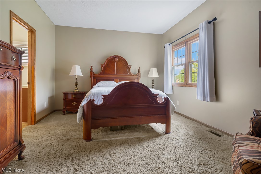 2504 Charing Cross Road Northwest Canton, OH 44708 - Photo 16 of 34 Master bedroom