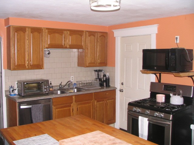 315 River Road Lincoln, RI 02865 - Photo 13 of 46