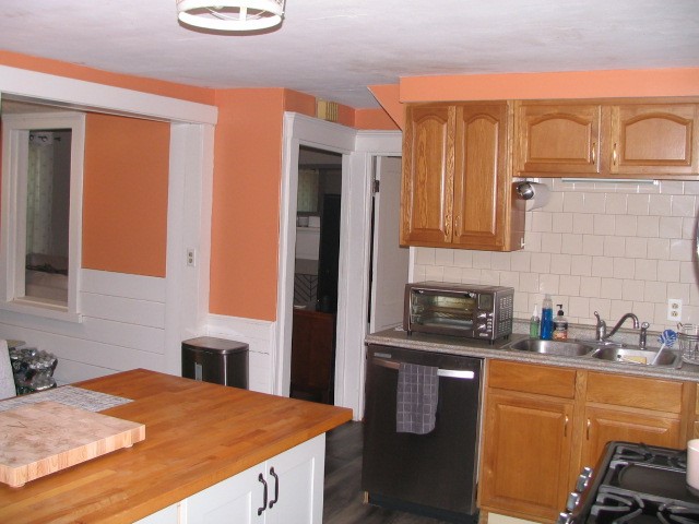 315 River Road Lincoln, RI 02865 - Photo 14 of 46