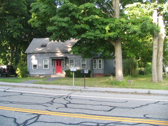 315 River Road Lincoln, RI 02865 - Photo 3 of 46