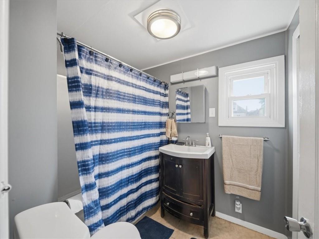 819 Kerr Street Ambridge, PA 15003 - Photo 12 of 32