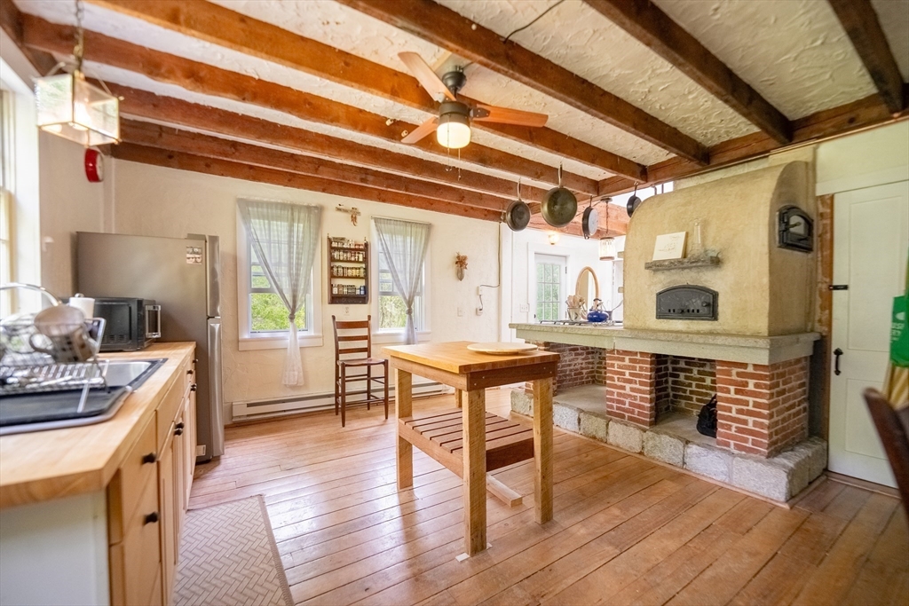 162 Nash Road Cummington, MA 01026 - Photo 5 of 23