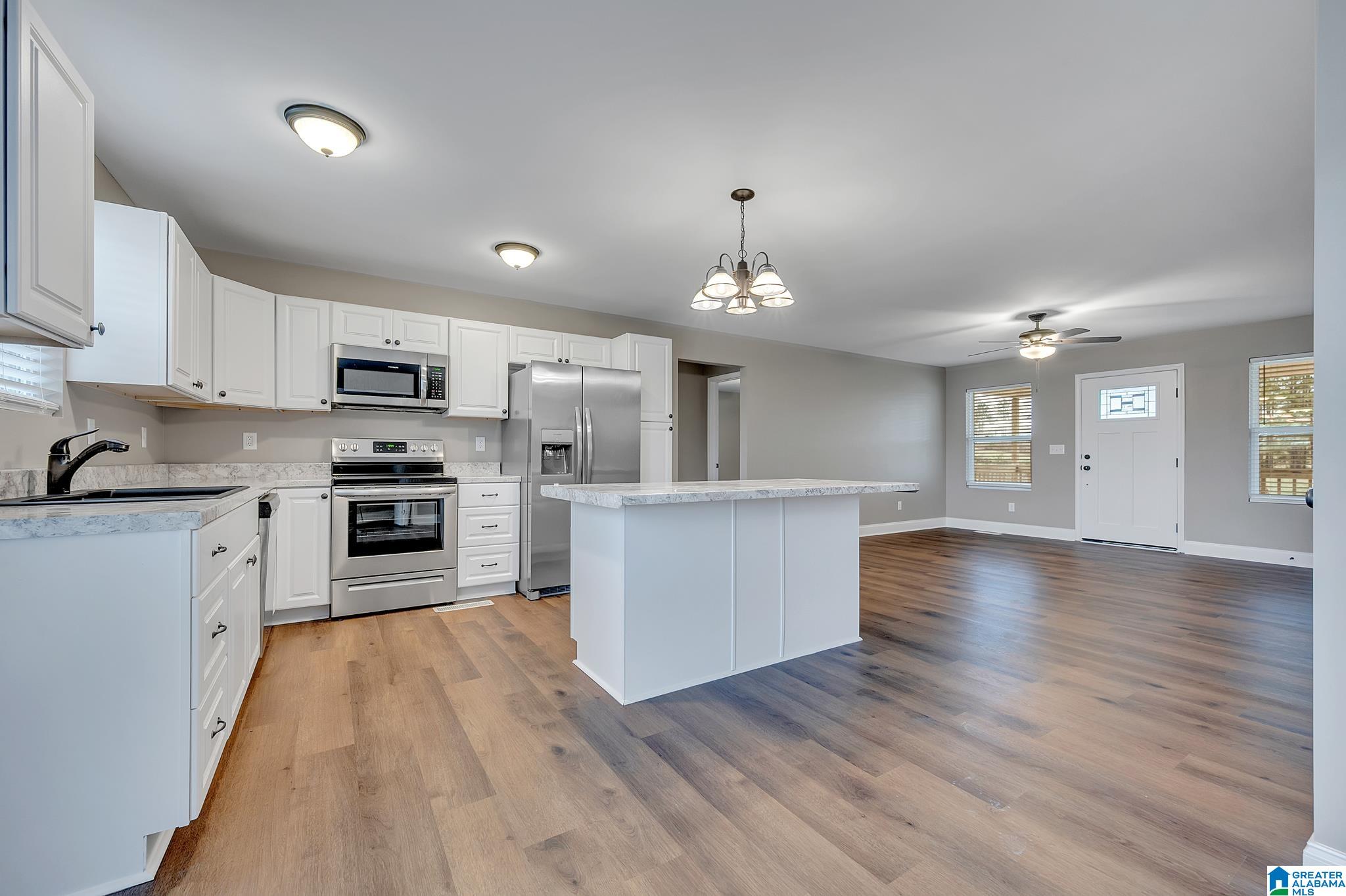 502 Armstrong Loop Hayden, AL 35079 - Photo 4 of 28 Gallery Image 4