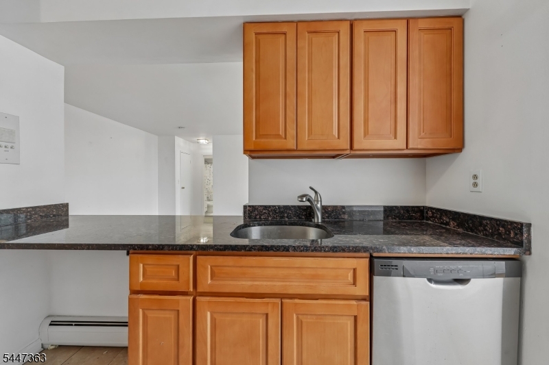 135 South Maple Avenue, Unit 137D Ridgewood, NJ 07450 - Photo 23 of 32