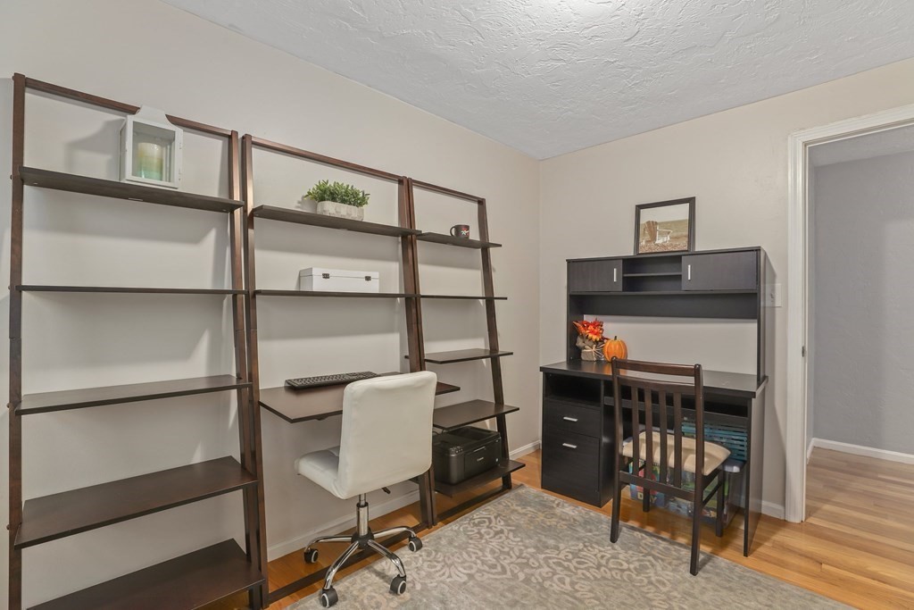 66 Curlew Road Quincy, MA 02169 - Photo 20 of 28 Gallery Image 20
