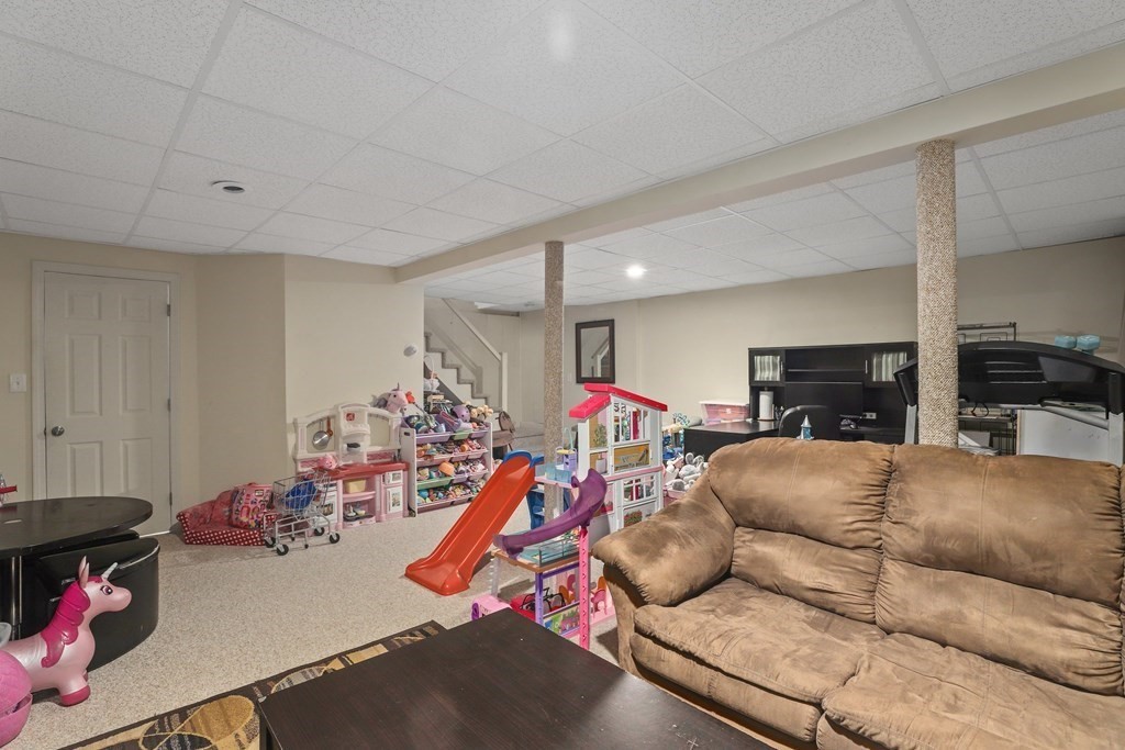 66 Curlew Road Quincy, MA 02169 - Photo 22 of 28 Gallery Image 22