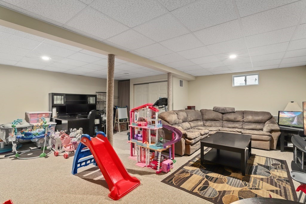 66 Curlew Road Quincy, MA 02169 - Photo 23 of 28 Gallery Image 23