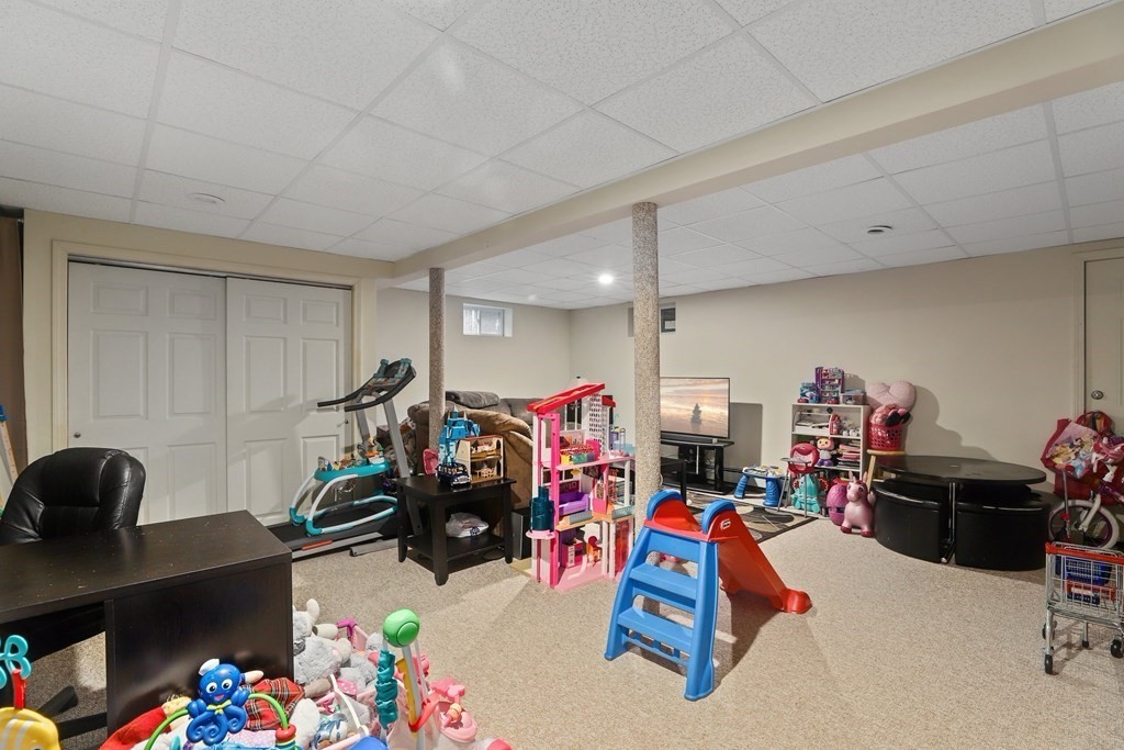 66 Curlew Road Quincy, MA 02169 - Photo 24 of 28 Gallery Image 24