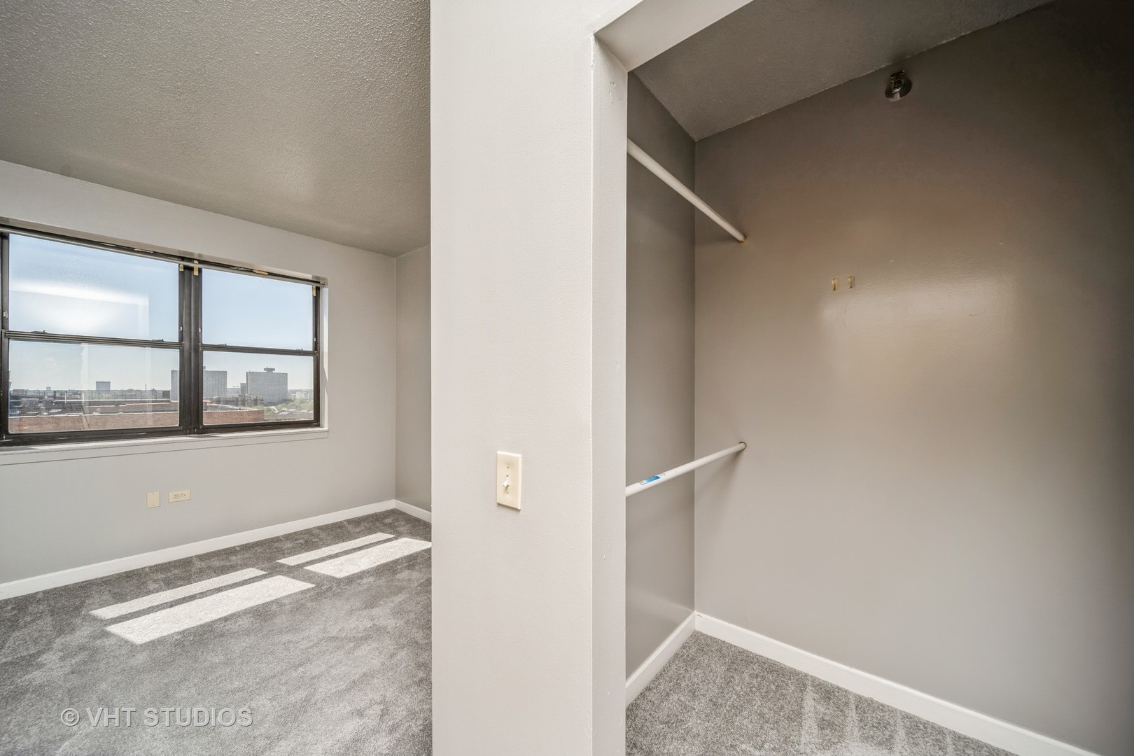1529 South State Street, Unit 11F Chicago, IL 60605 - Photo 11 of 14 a view of livingroom with window