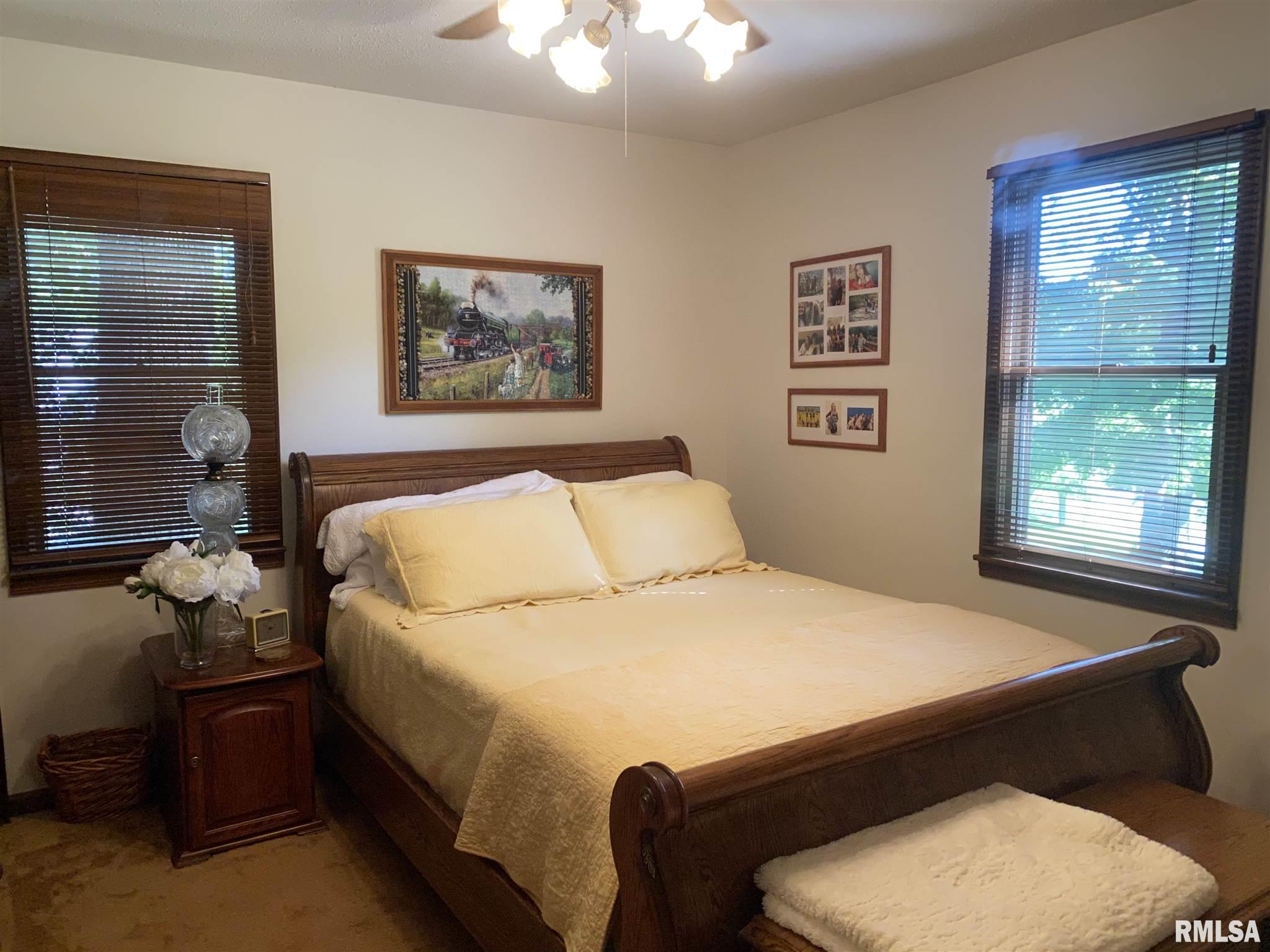 5064 Country Club Road Murphysboro, IL 62966 - Photo 6 of 28 Gallery Image 6