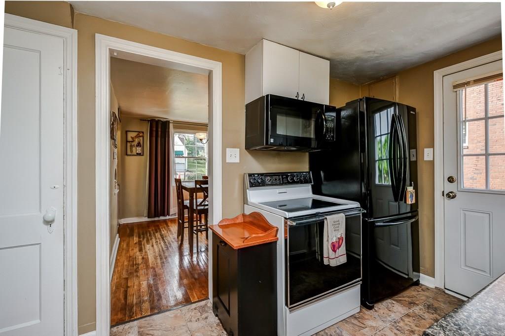 1912 Bower Hill Road Pittsburgh, PA 15243 - Photo 5 of 25