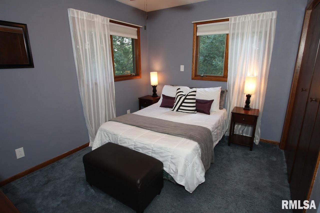 2761 Crestview Road Muscatine, IA 52761 - Photo 8 of 24 Gallery Image 8