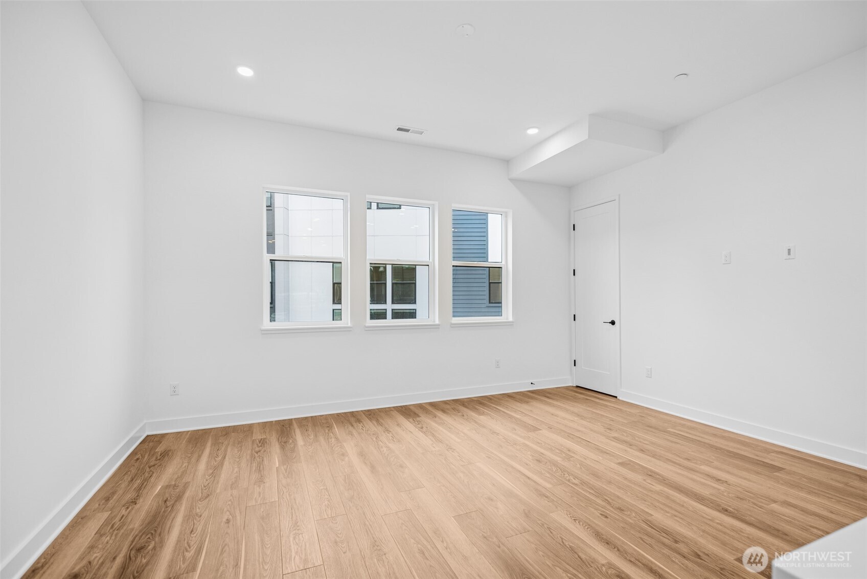 18805 99th Court Northeast, Unit D Bothell, WA 98011 - Photo 26 of 37