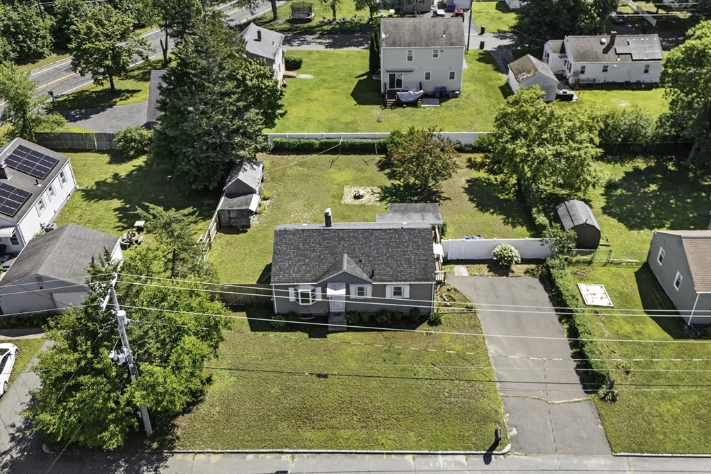 133 Denwall Drive Springfield, MA 01119 - Photo 4 of 27 Gallery Image 4