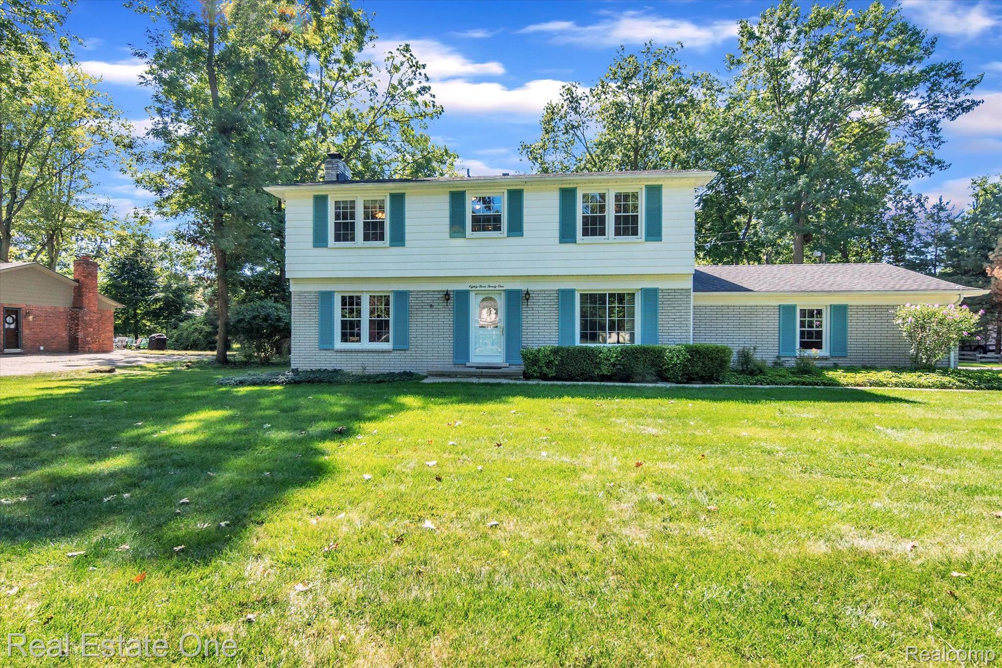 8321 Ferry Road Grosse Ile, MI 48138 - Photo 3 of 49