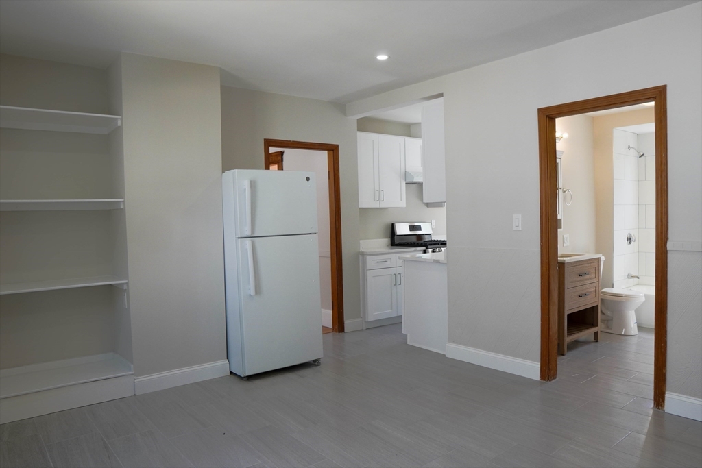 97 2nd Street, Unit 2 North Andover, MA 01845 - Photo 5 of 21