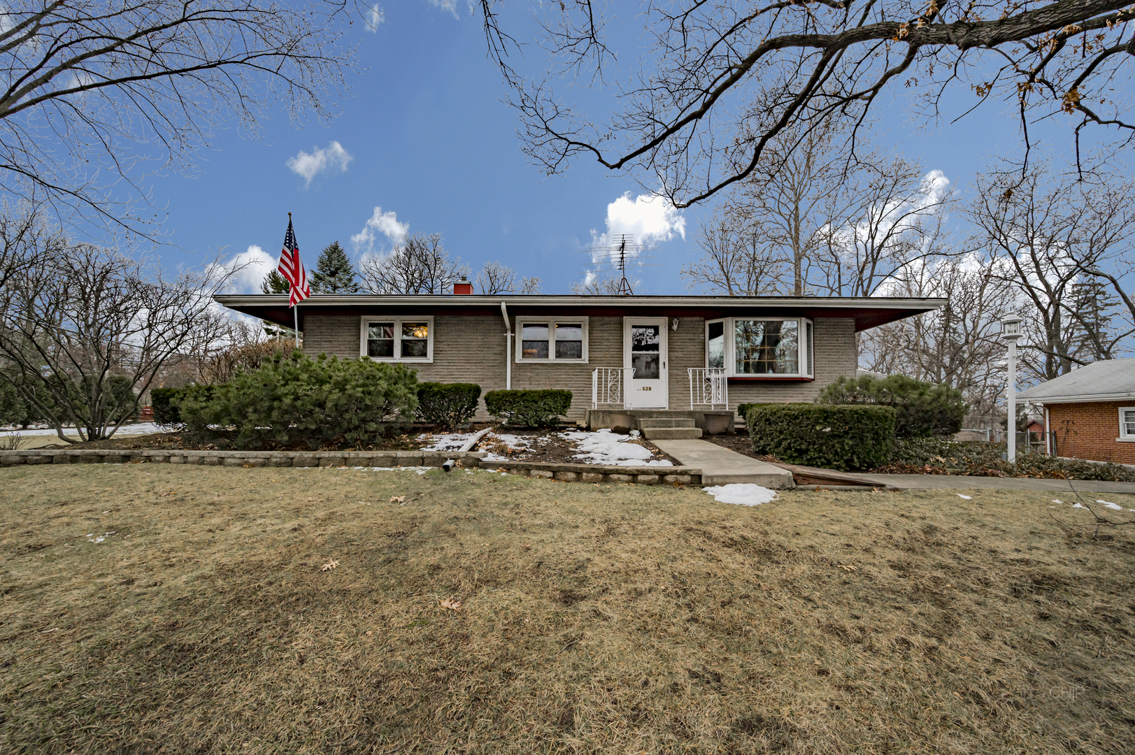 S528 Forest Street Winfield, IL 60190 - Photo 1 of 35 a view of a house with sitting area and furniture