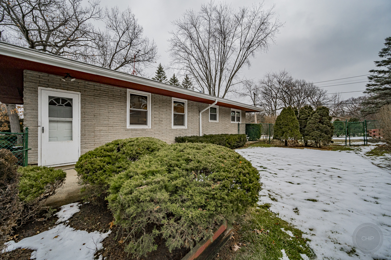 S528 Forest Street Winfield, IL 60190 - Photo 25 of 35 a front view of a house with a yard and garage
