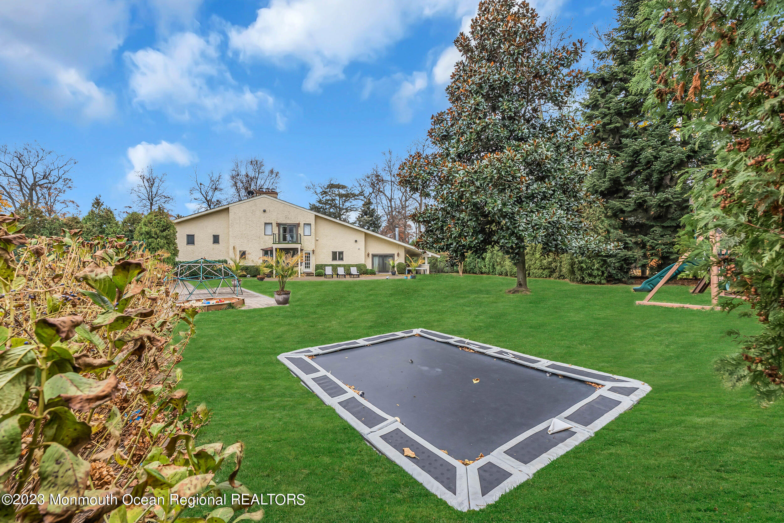 38 Old Farm Road Oakhurst, NJ 07755 - Photo 46 of 54 99