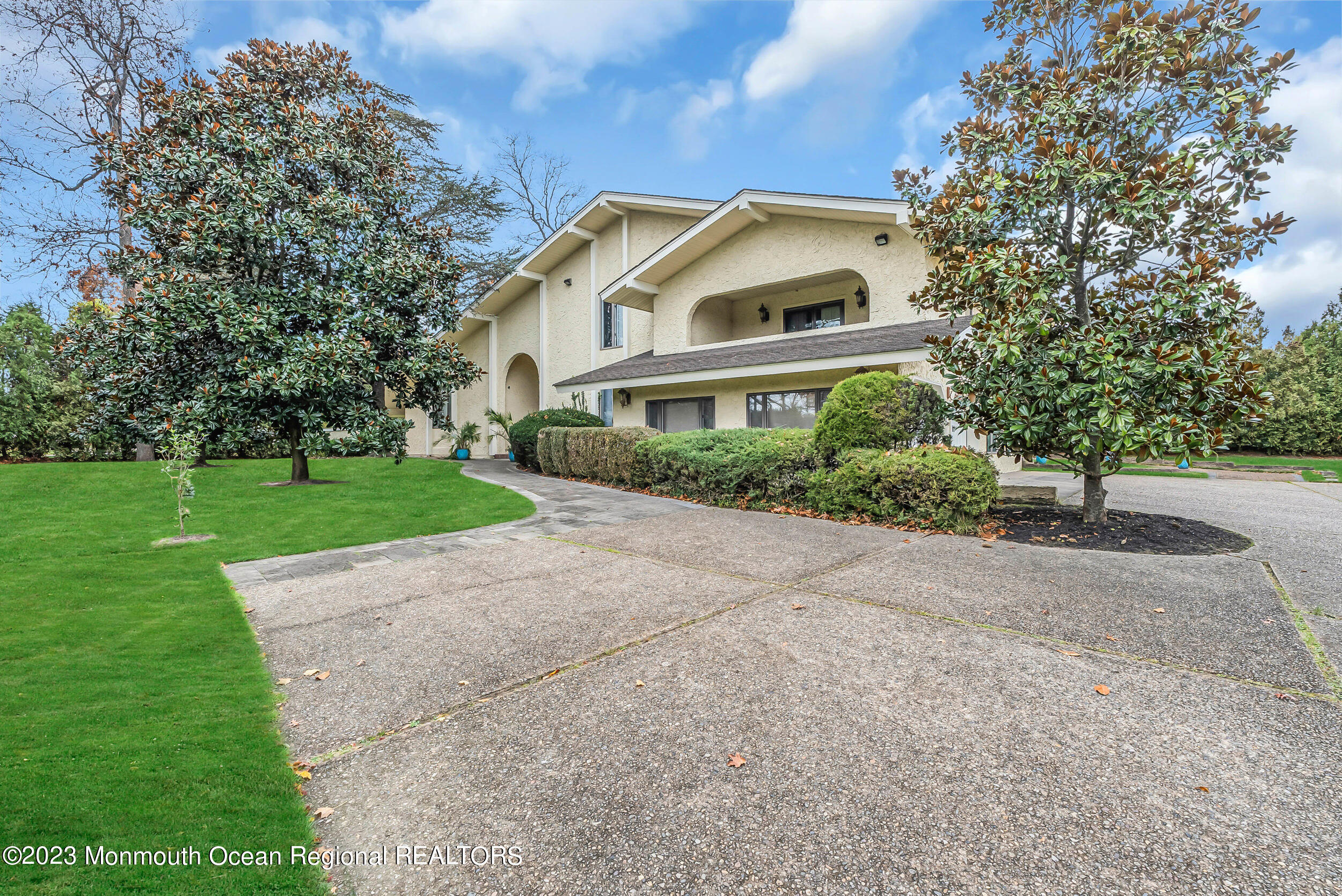 38 Old Farm Road Oakhurst, NJ 07755 - Photo 54 of 54 34