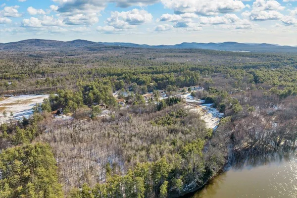 $2,000 | 24 Harmony Lane, Unit 13, Conway, NH 03813