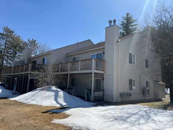 $2,000 | 24 Harmony Lane, Unit 13, Conway, NH 03813