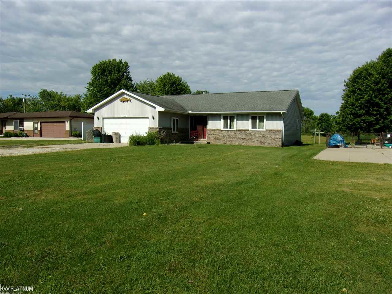 7118 Meldrum Road Fair Haven, MI 48023 - Photo 18 of 22 31293587-17.JPG