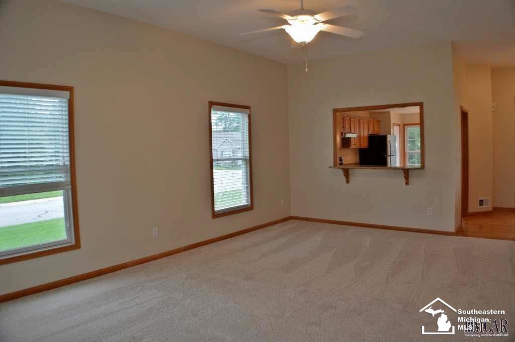 2804 Floyd Road Lambertville, MI 48144 - Photo 4 of 24 21290686-3.JPG