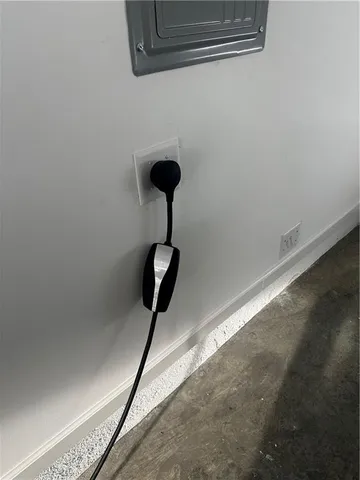 $3,300 | 805 Green Sapling Trail, Suwanee, GA 30024