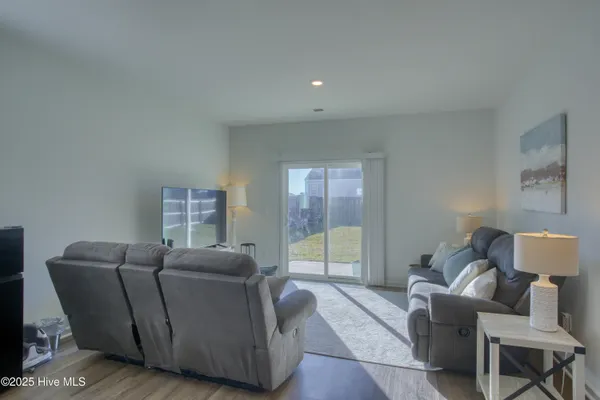 $475,000 | 106 Mesa Lane, Surf City, NC 28445