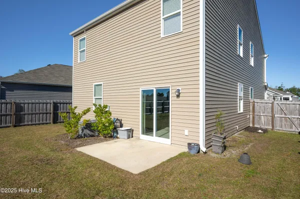 $475,000 | 106 Mesa Lane, Surf City, NC 28445