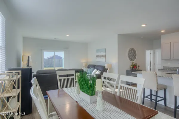 $475,000 | 106 Mesa Lane, Surf City, NC 28445