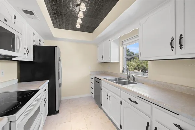 $215,000 | 2623 Seville Boulevard, Unit 301, Clearwater, FL 33764