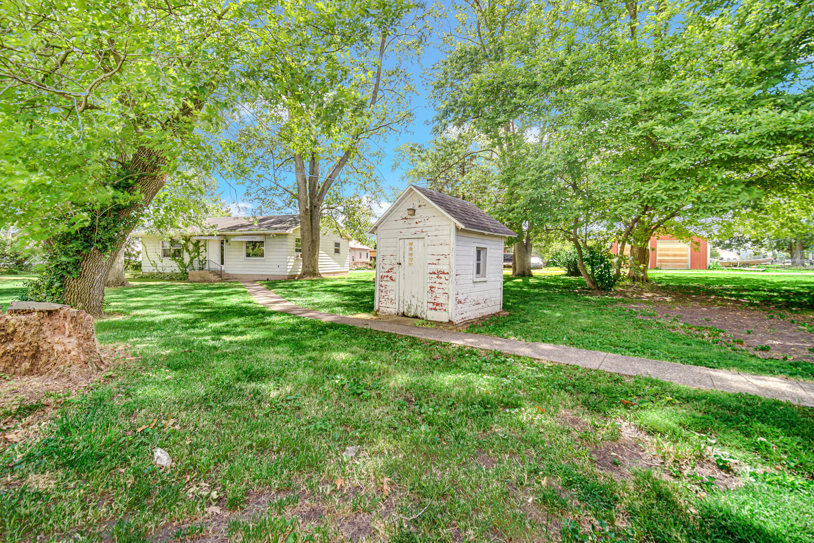 448 North Weston Street Rensselaer, IN 47978 - Photo 27 of 28 a house view with a garden space
